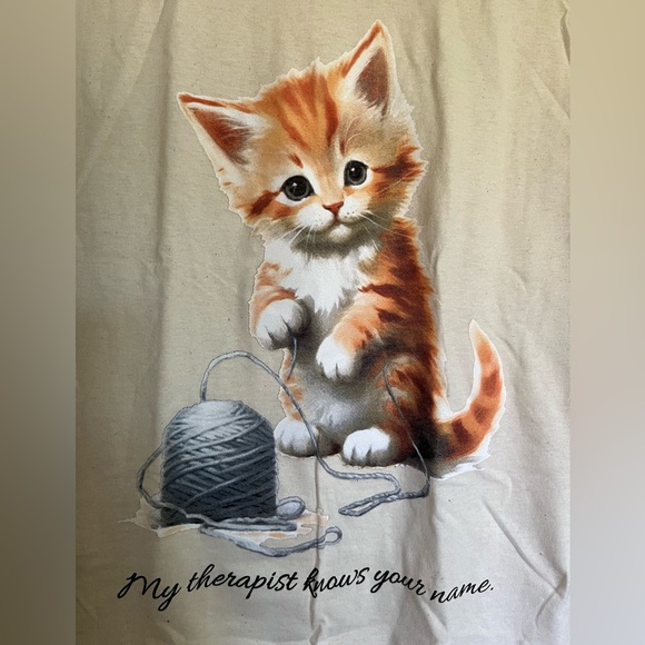 Hot Topic Cat Graphic T-Shirt - Cream - Picture 3 of 4